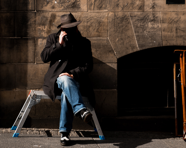 «Мы заметили подозрительную активность с вашей картой». Как мошенники взламывают вас с помощью социальной инженерии?